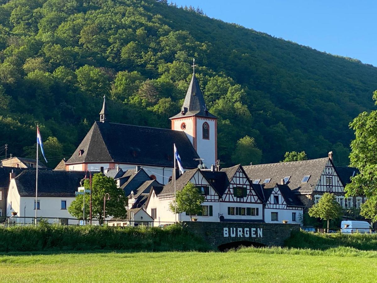 Ferienhaus Am Baybach In Burgen An Der Mosel Buitenkant foto